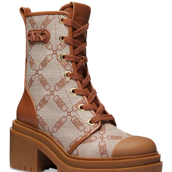 Micheal Kors boots - Picture 1 of 5